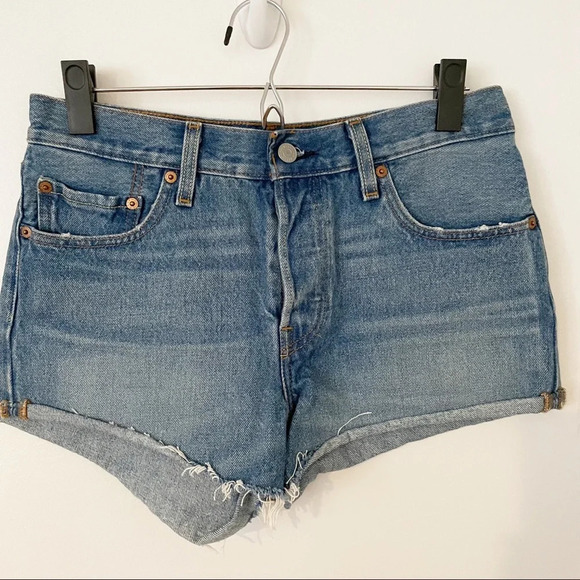 Levi’s 501 jean shorts 27 - Picture 1 of 6